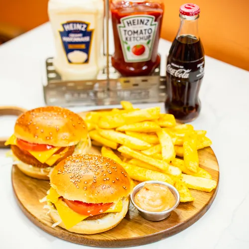 Bana Bi İkili Chicken Deluxe Burger Menü fotoğrafı